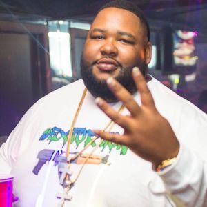 Meet your Posher, Darian